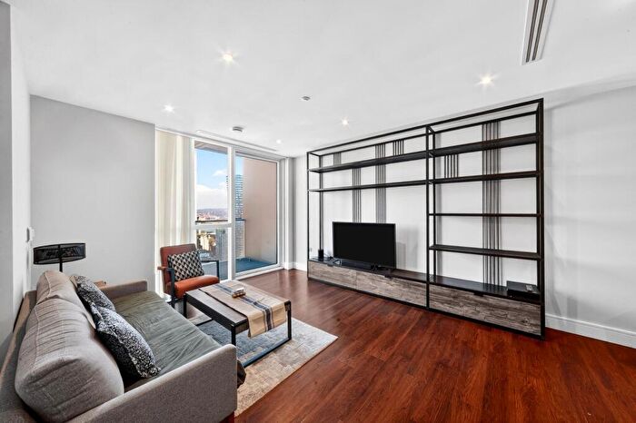 1 Bedroom Flat To Rent In Maine Tower, Harbour Central, Harbour Way, London, E14