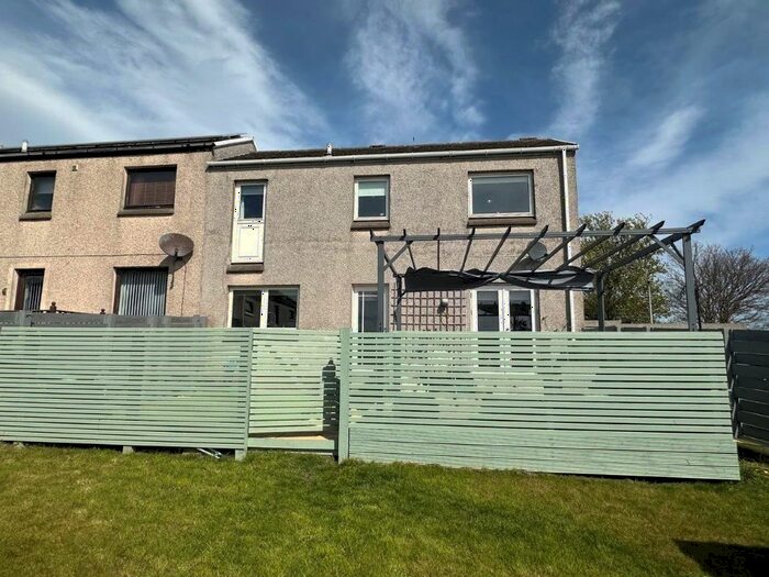 2 Bedroom End Of Terrace House For Sale In Haymons Cove, Eyemouth, TD14