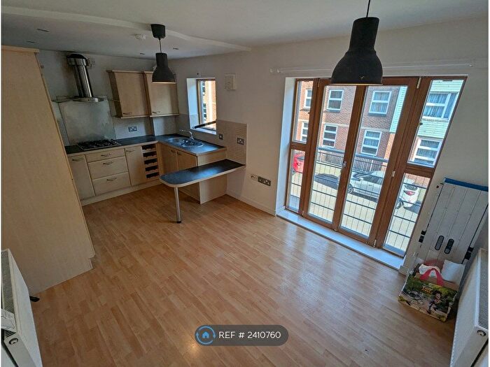 1 Bedroom Flat To Rent In Leadmill Court, Sheffield, S1