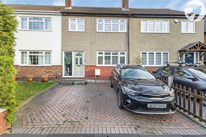 3 Bedroom Terraced House For Sale In Swanley Lane, Swanley, Kent, BR8