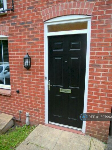 4 Bedroom End Of Terrace House To Rent In Valley View, Newcastle-Under-Lyme, ST5