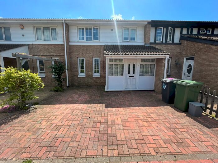 3 Bedroom Property To Rent In Beckingham, Orton Goldhay, Peterborough, PE2