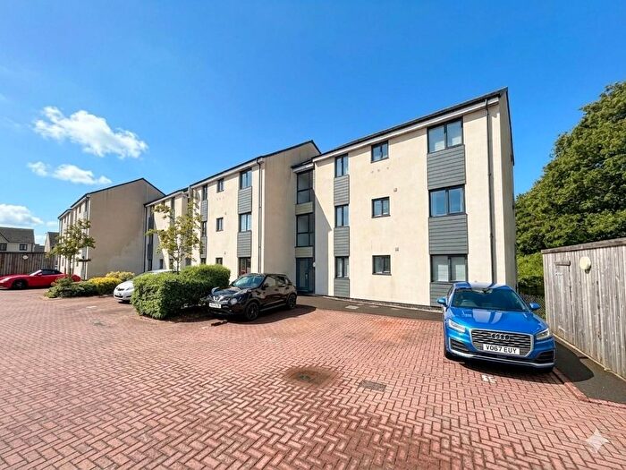 2 Bedroom Flat For Sale In Marazion Way, Pennycross, Plymouth, PL2