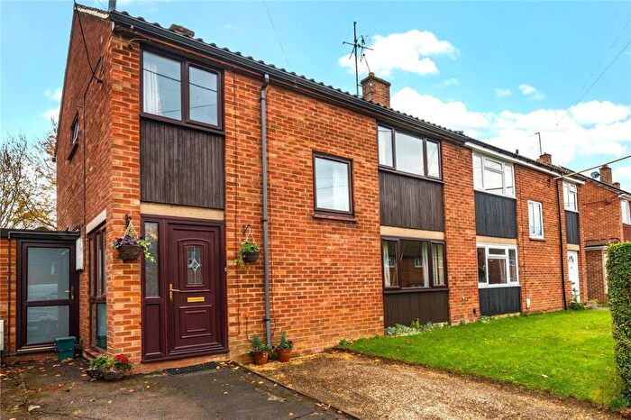 4 Bedroom Semi Detached House For Sale In Park Way, Hungerford, Berkshire, RG17