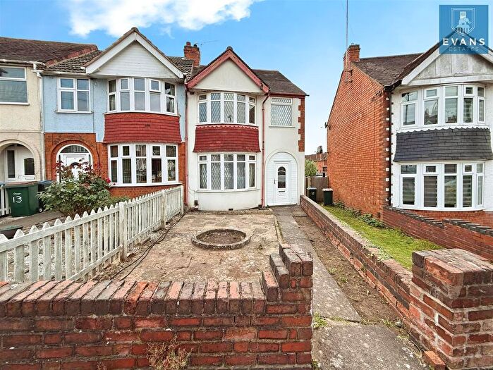 3 Bedroom End Terrace House For Sale In Hollow Crescent, Radford, Coventry, CV6