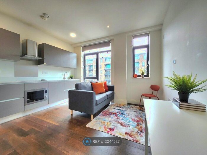 Studio To Rent In Jessop Court, Uxbridge, UB8