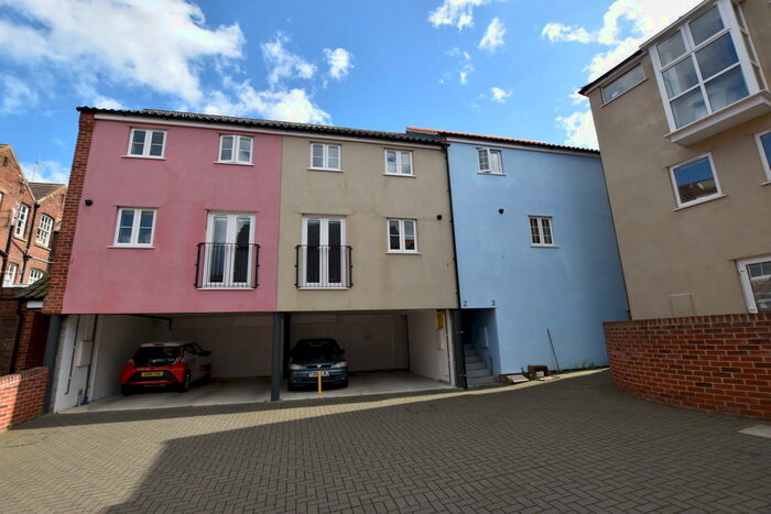 1 Bedroom Apartment To Rent In Church Street, Cromer, NR27