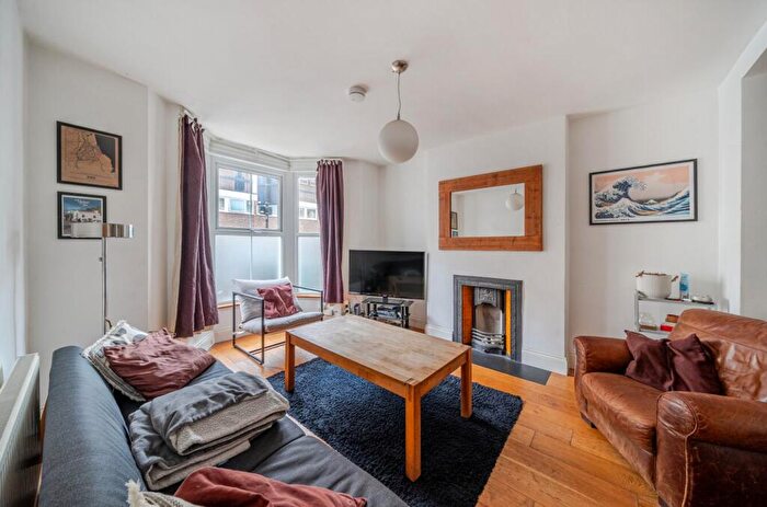 4 Bedroom Terraced House For Sale In Marlborough Road, London, N19