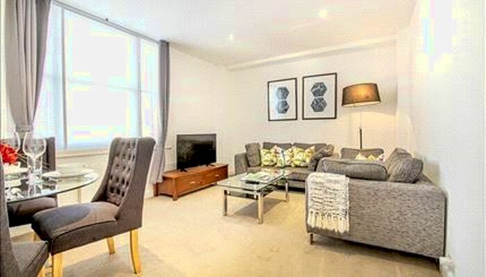 1 Bedroom Flat To Rent In Hill Street, Mayfair, London, W1J