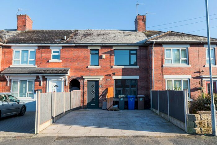2 Bedroom Town House To Rent In Kyffin Road, Abbey Hulton, Stoke-On-Trent, ST2