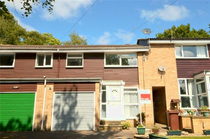 3 Bedroom Town House To Rent In Tinshill Mount, Leeds, West Yorkshire, LS16