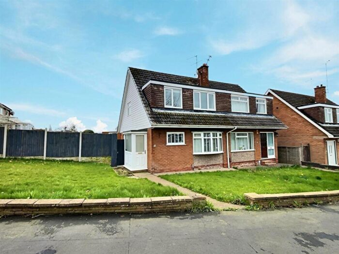 3 Bedroom Semi Detached House For Sale In Ladybank Road, Mickleover, Derby, DE3