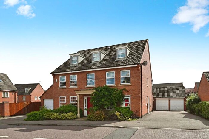 5 Bedroom Detached House For Sale In Crackthorne Drive, Coton Park, Rugby, CV23