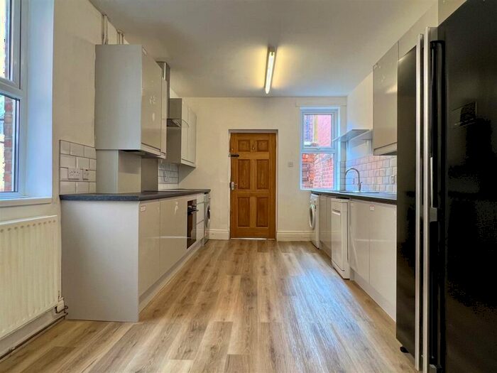 5 Bedroom Terraced House To Rent In Mayfair Road, Newcastle Upon Tyne, NE2