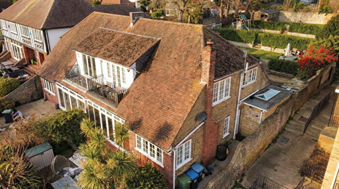 4 Bedroom Semi Detached House For Sale In Dane Road, Margate, CT9