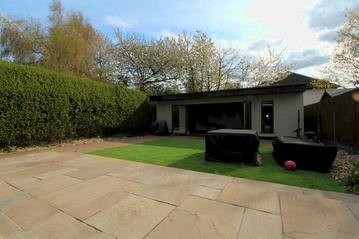 Studio To Rent In Erith Road, Erith, Kent, DA8