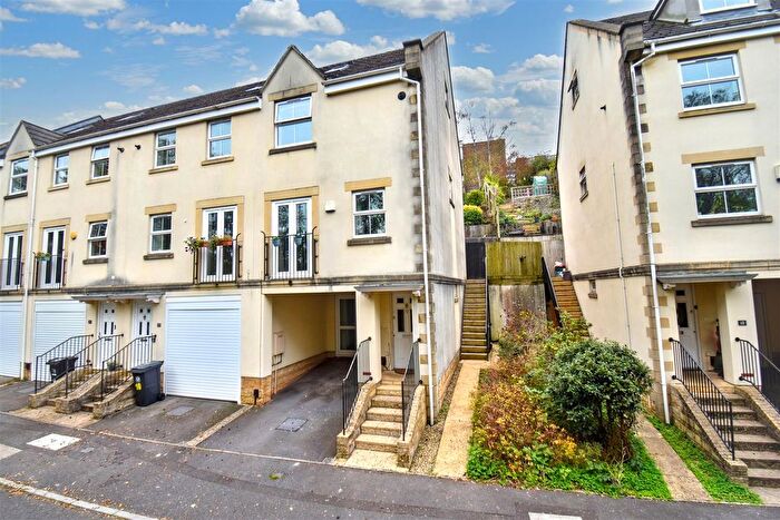 4 Bedroom End Of Terrace House For Sale In Blaisedell View, Bristol, BS10