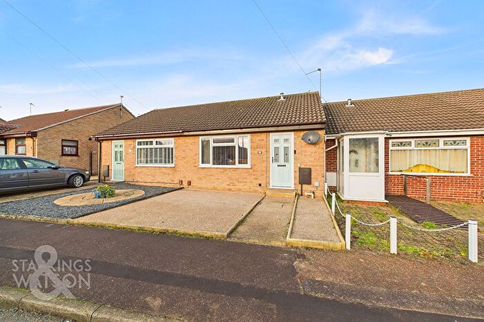 1 Bedroom Terraced Bungalow For Sale In Blackbird Close, Bradwell, Great Yarmouth, NR31