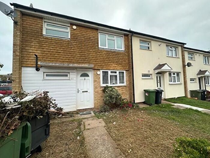 3 Bedroom End Terrace House To Rent In Essex, SS14