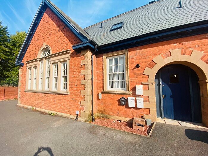 3 Bedroom Flat To Rent In Old School Lane, Creswell, Worksop, S80