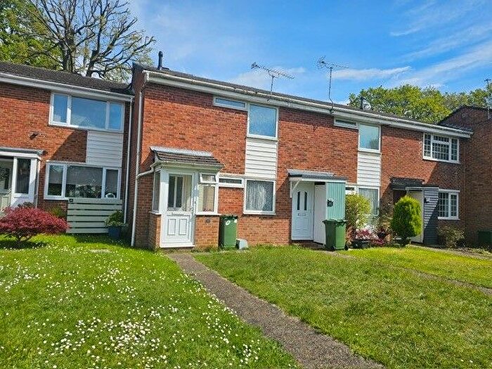 2 Bedroom Terraced House To Rent In Robinia Green, Southampton, SO16