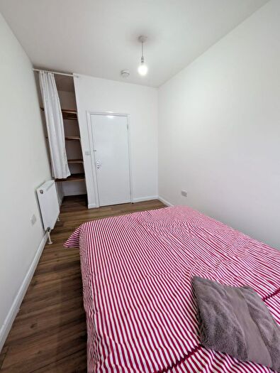 2 Bedroom Flat To Rent In Barking Road, London, E16