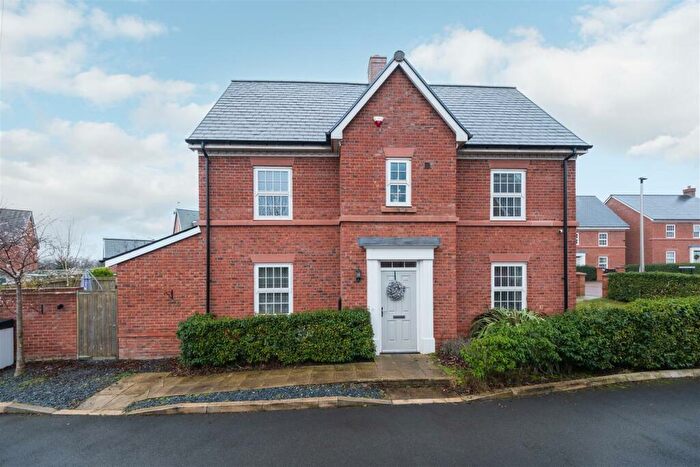 3 Bedroom Semi-Detached House For Sale In Hazelhurst Way, Tarporley, CW6
