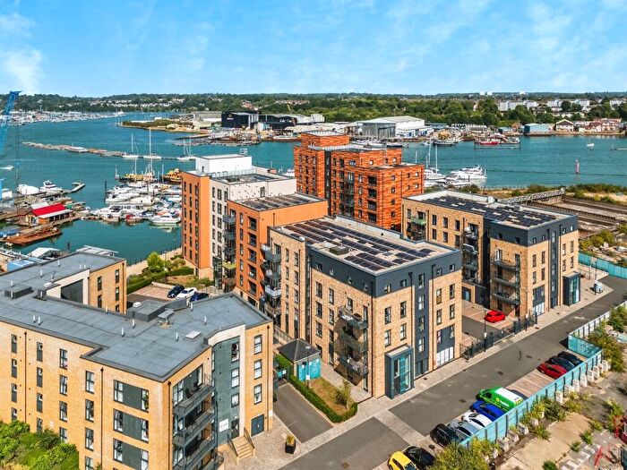 1 Bedroom Flat For Sale In Thomas Blake Avenue, Southampton, SO14