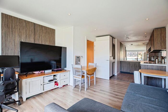 1 Bedroom Flat To Rent In Conington Road, SE13