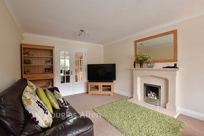 4 Bedroom Detached House For Sale In Wakes Colne, Wickford, Essex, SS11
