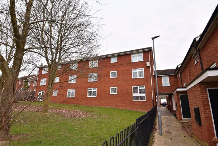 2 Bedroom Apartment To Rent In Wexham Close, Luton, Bedfordshire, LU3