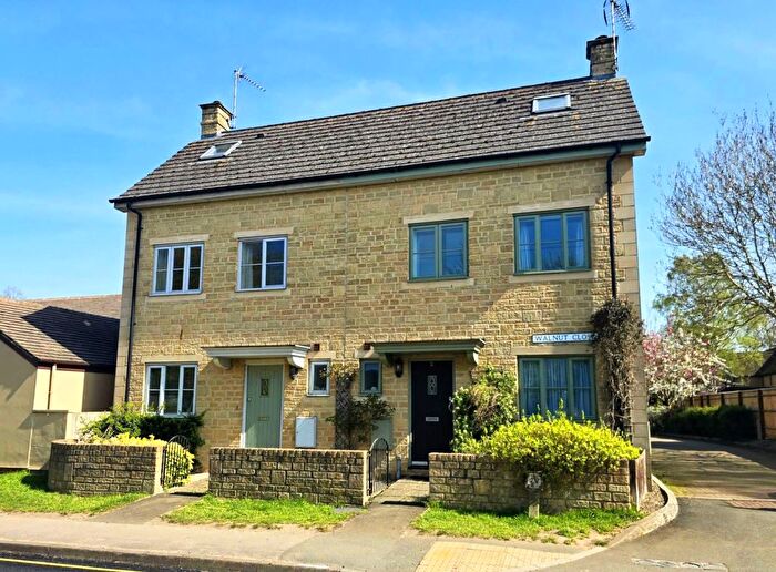 4 Bedroom Semi-Detached House For Sale In Stow Road, Moreton-In-Marsh, GL56