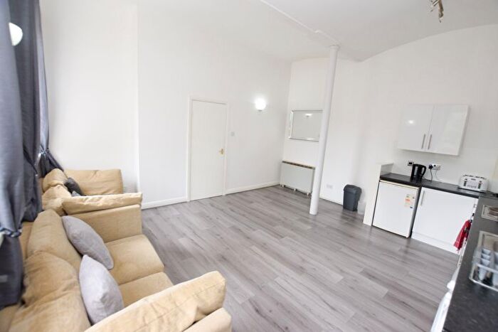 1 Bedroom Flat To Rent In Spring Bank Court, Manor Road, Woodley, SK6