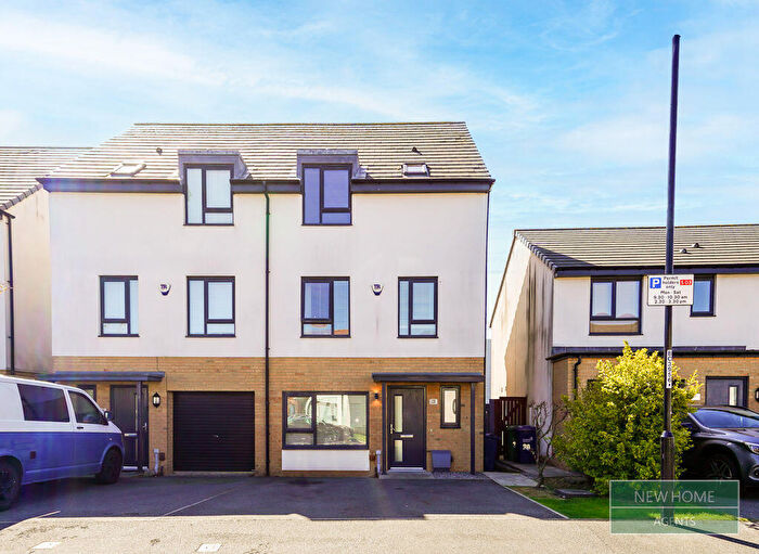 4 Bedroom Semi-Detached House For Sale In Wetherall Close, Sunderland, SR5