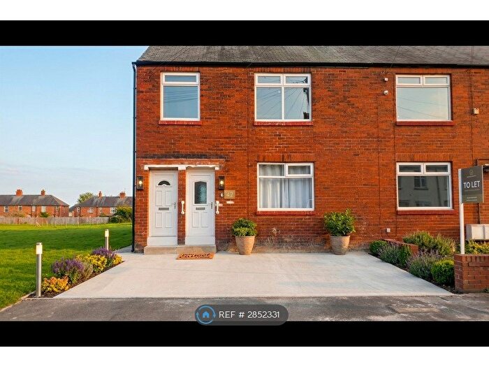 2 Bedroom Flat To Rent In Irthing Avenue, Newcastle Upon Tyne, NE6