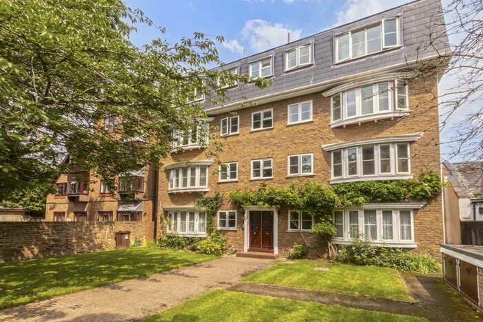 2 Bedroom Flat To Rent In Burlington Road, London, W4