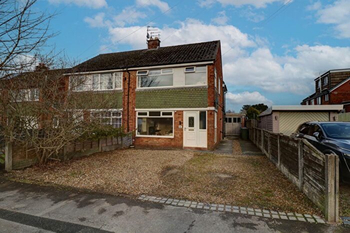 3 Bedroom Semi Detached House For Sale In Whitewell Close, Preston, PR3