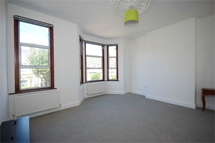 2 Bedroom Flat To Rent In Wakeman Road, Kensal Rise, NW10
