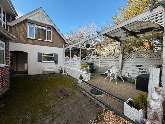 1 Bedroom Property To Rent In Wimborne Road, Bournemouth, BH2