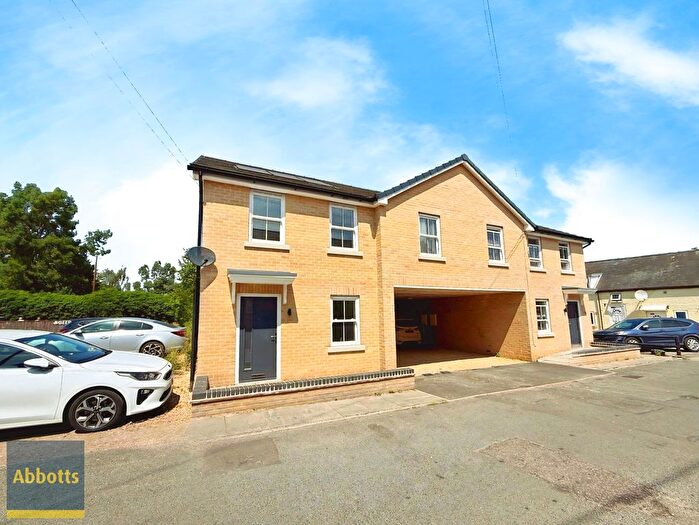 3 Bedroom Property To Rent In Market Street, Ely, CB7