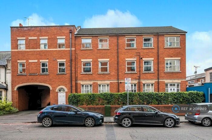 2 Bedroom Flat To Rent In Queens Road, Reading, RG1