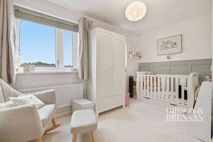 3 Bedroom End Terrace House For Sale In Brookfield Drive, Stanford-Le-Hope, SS17