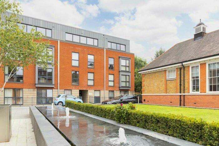 1 Bedroom Flat To Rent In Drummond Way, Islington, N1