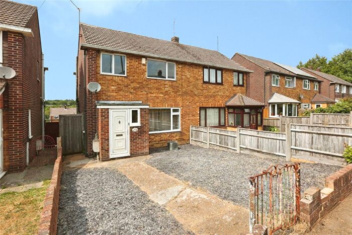 3 Bedroom Semi-Detached House For Sale In Butts Road, Southampton, Hampshire, SO19
