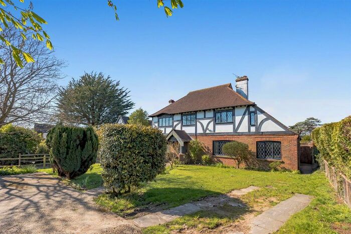 4 Bedroom Detached House To Rent In Mill Lane, Worthing, BN13