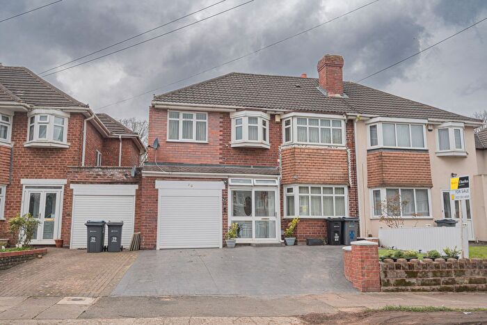4 Bedroom Semi Detached House For Sale In West Avenue, Handsworth Wood, Birmingham, B20