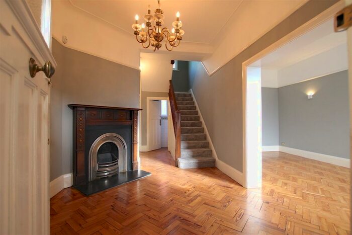 5 Bedroom Detached House To Rent In Cecil Road, London, EN2