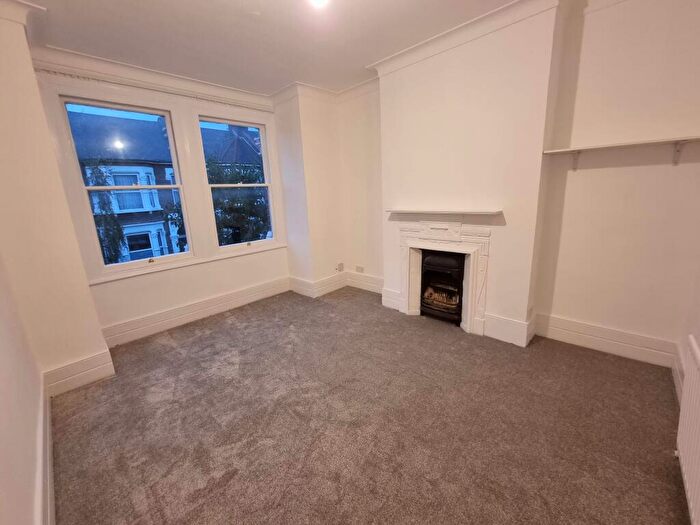 2 Bedroom Flat To Rent In Princess May Road, London, N16