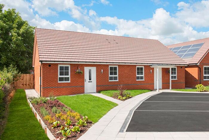 2 Bedroom End Of Terrace House For Sale In Wellhouse Lane, Penistone, Barnsley, South Yorkshire, S36