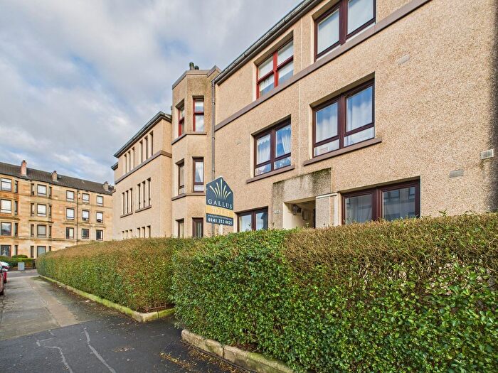 2 Bedroom Flat To Rent In Meadowpark Street, Glasgow, G31